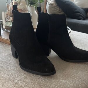 Old Navy Black Ankle Booties